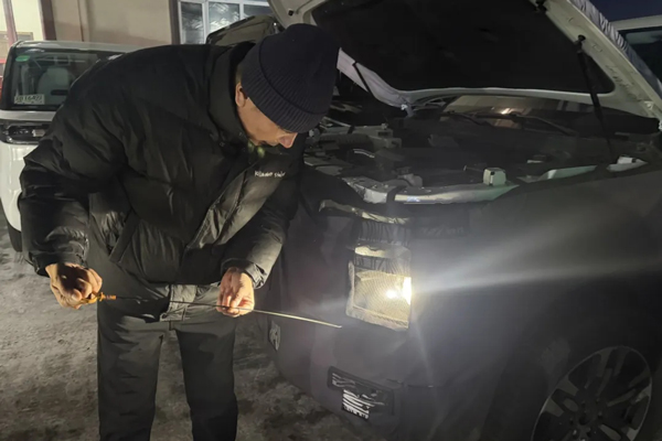 装上啤酒箱爬坡，今年冬测，大通把用户“带”进了冬测场